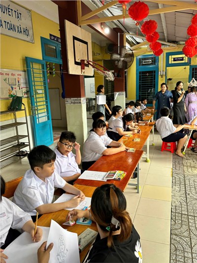Cuộc thi Em vẽ ước mơ do Cathay Insurance tổ chức